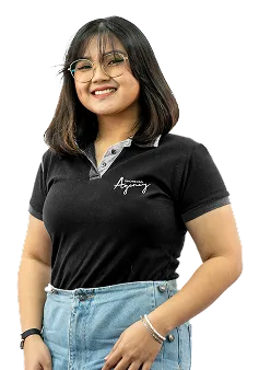 Staff portrait of a team member with glasses in company uniform.